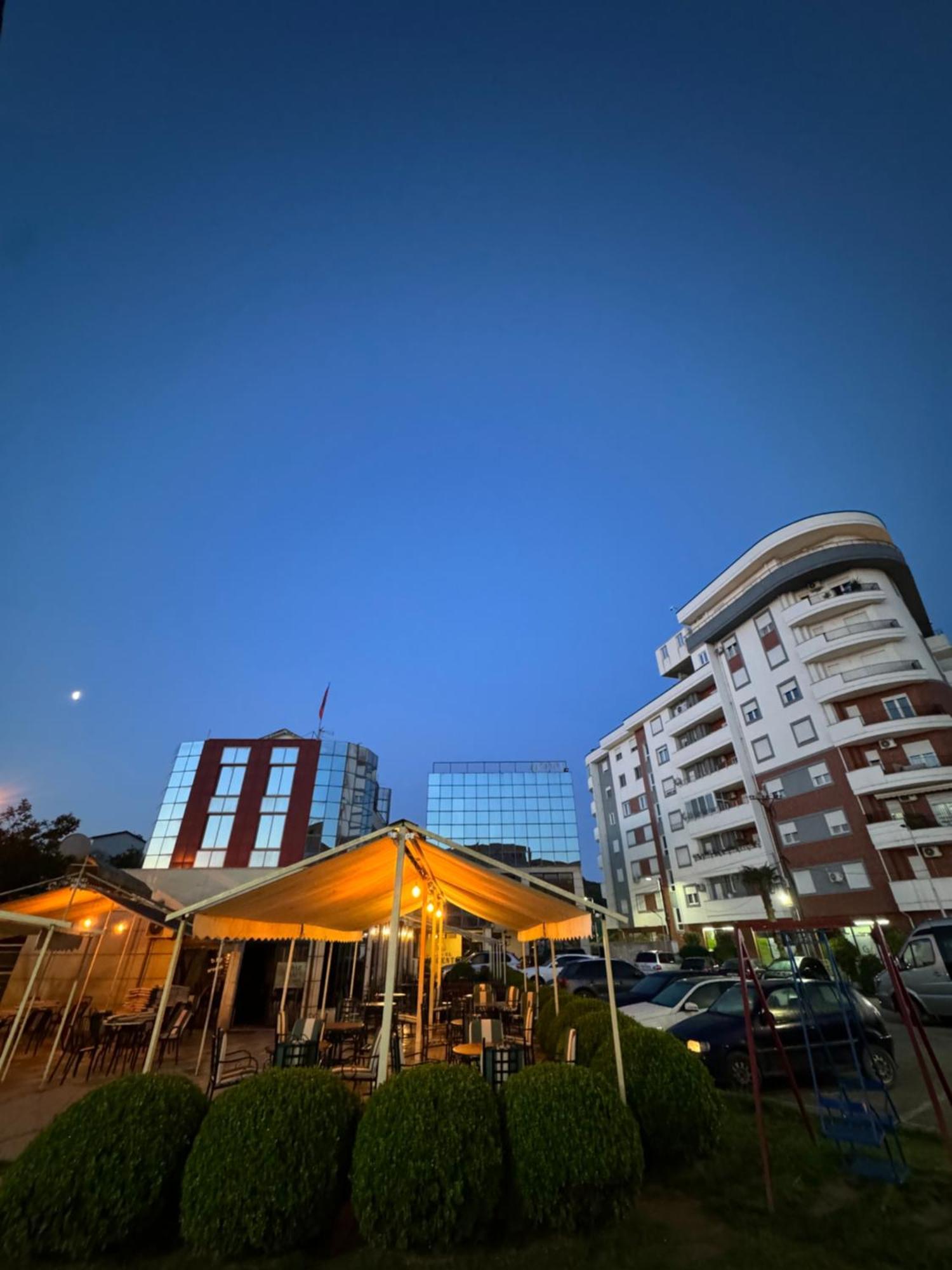 Hotel Argenti Shkodra Exterior foto